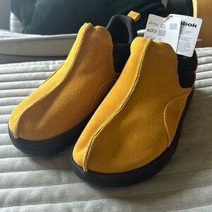 Reebok Beatnik Moc Boot SZ 40.5